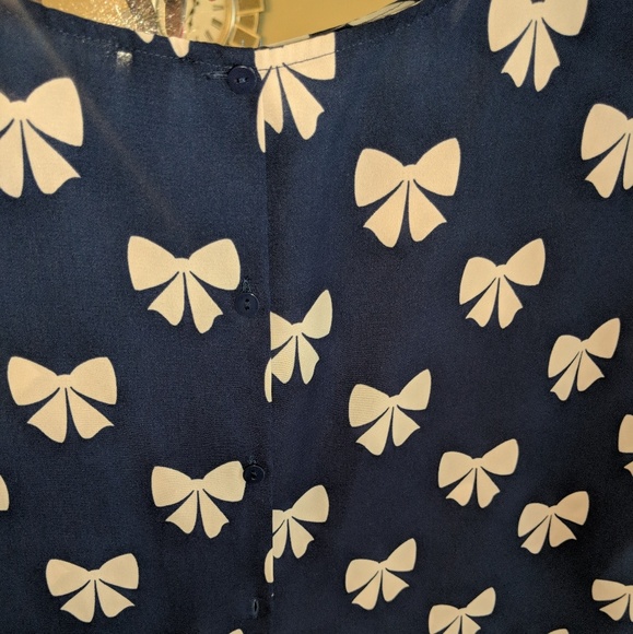 Buttoned Crop Top😍 - Picture 8 of 8